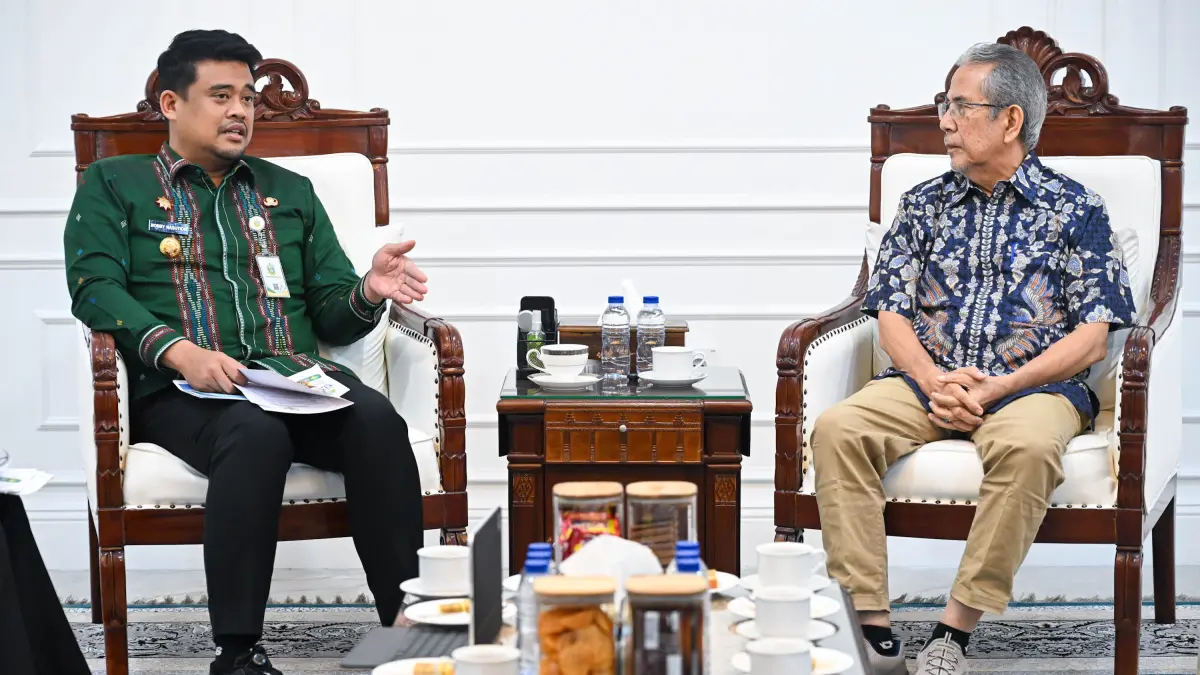 Muhammad Bobby Afif Nasution menerima audiensi jajaran Rumah Sakit An-Nisa di Kantor Gubernur Sumut membahas pengembangan layanan kesehatan internasional.
