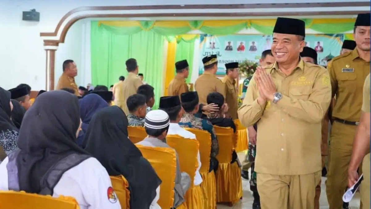 Bupati Karo Antonius Ginting saat membuka MTQ Nasional Ke-XXIV Tingkat Kabupaten Karo Tahun 2026 di Aula Van Hall Kabanjahe, Selasa (19/5/2026).
