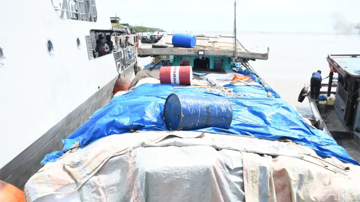 Kapal bermuat 400 ballpress yang diamankan tanpa ABK di Batubara.