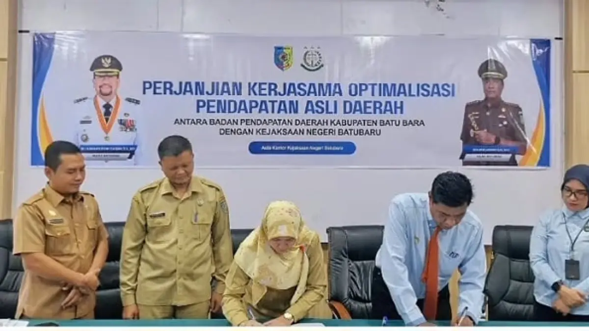 Penandatanganan Perjanjian Kerja Sama Kejaksaan Negeri Batu Bara dan Bapenda dalam rangka optimalisasi Pendapatan Asli Daerah Batu Bara.