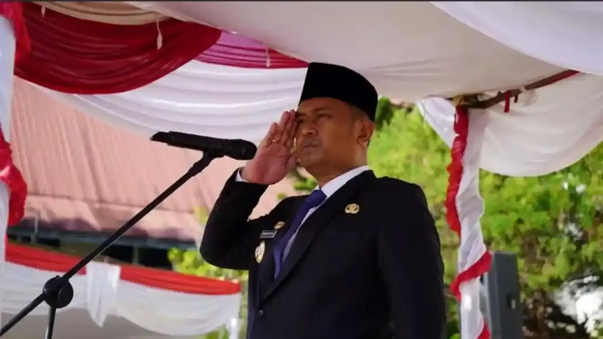 Pemerintah Kabupaten (Pemkab) Toba melaksanakan upacara memperingati Hari Lahir Pancasila pada hari ini, Senin (1/62026) di Halaman Kantor Bupati Toba, Kabupaten Toba.&nbsp;