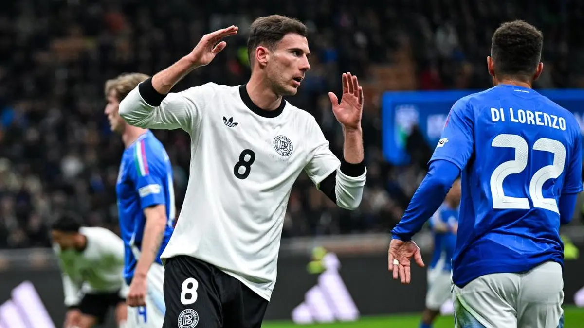 Leon Goretzka bersama pemain Timnas Jerman saat sesi latihan jelang Piala Dunia 2026. Die Mannschaft mengaku tidak melihat diri mereka sebagai favorit juara meski diperkuat banyak pemain bintang.