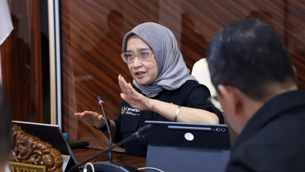  Menteri PANRB, Rini Widyantini, menyampaikan PPPK paruh waktu berpeluang diangkat menjadi PPPK penuh waktu secara bertahap sesuai kinerja, ketersediaan anggaran, dan formasi. 
