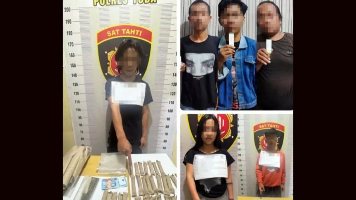  Enam orang yang diamankan dalam penggerebekan kasus narkotika di Balige bersama barang bukti ganja seberat 281,85 gram yang disita Satres Narkoba Polres Toba. 