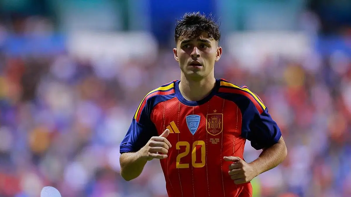Pedri merayakan golnya saat Spanyol mengalahkan Peru 3-1 dalam laga uji coba di Meksiko. Gelandang Barcelona itu mencatat akurasi umpan sempurna 100 persen.