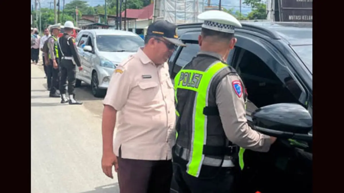 Salah satu mobil dinas Pemerintah Kota Padangsidimpuan terjaring razia pajak kendaraan yang digelar Tim Samsat Daerah di Jalinsum Palopat Pijorkoling.