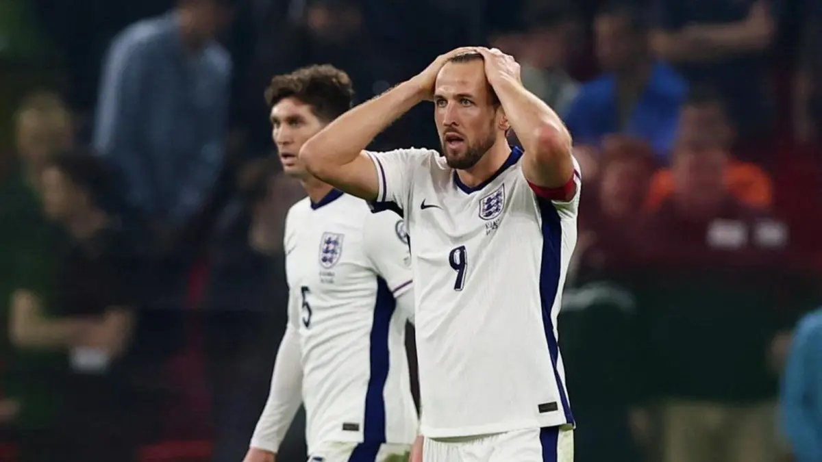Timnas Inggris menjelang Piala Dunia 2026. Mantan bek The Three Lions Micah Richards menilai Inggris berpeluang mencapai semifinal, namun belum tentu mampu menjadi juara dunia.