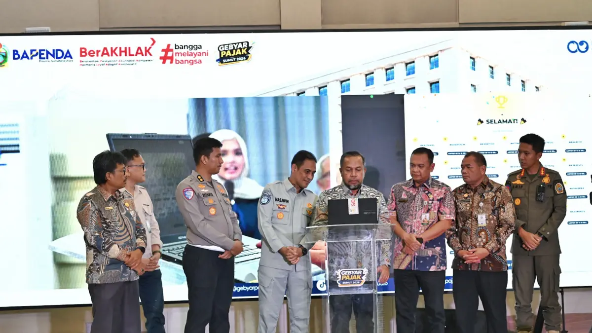 Pemprov Sumut menggelar pengundian Gebyar Pajak Sumut (GPSU) 2026 Triwulan I di Aula Kantor Bapenda Sumut, Medan, Jumat (12/6/2026). Program ini menyiapkan 936 hadiah bagi masyarakat yang taat membayar pajak kendaraan bermotor.
