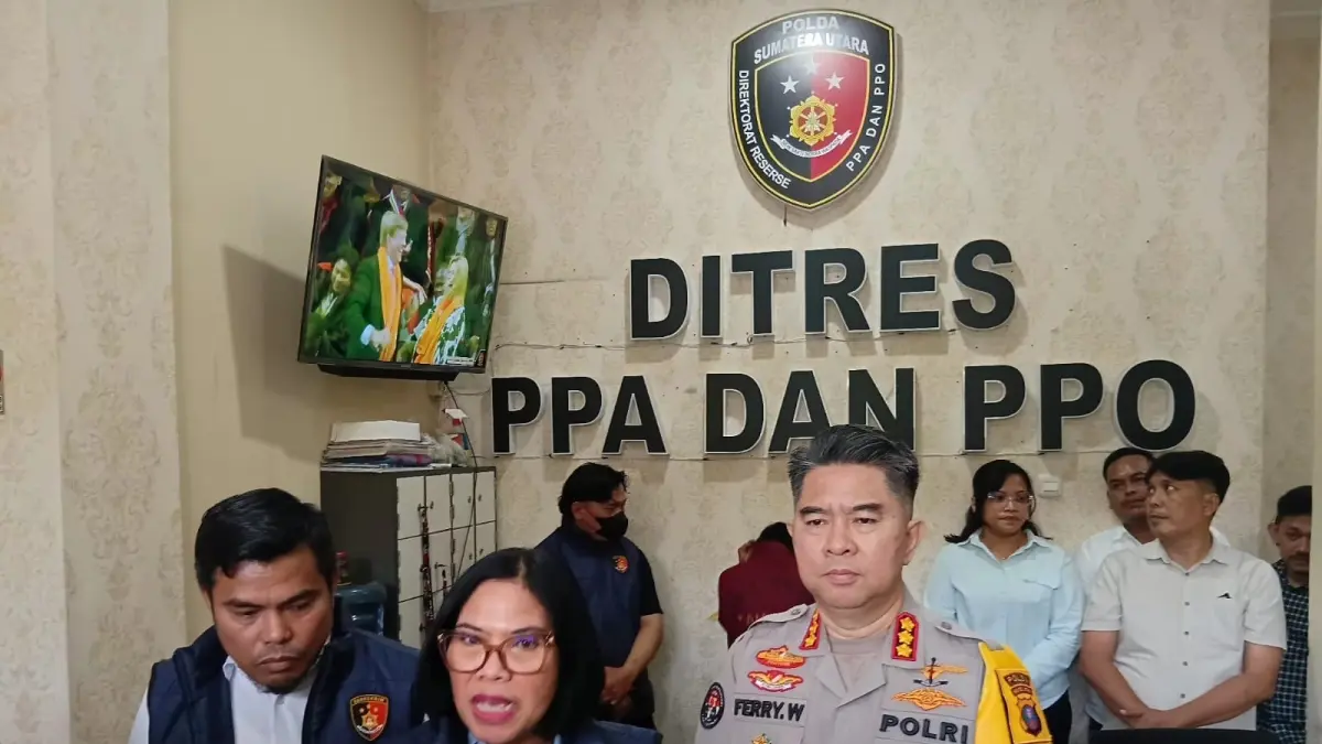 Pemilik akun tiktok yang menyiarkan konten pornografi diamankan.