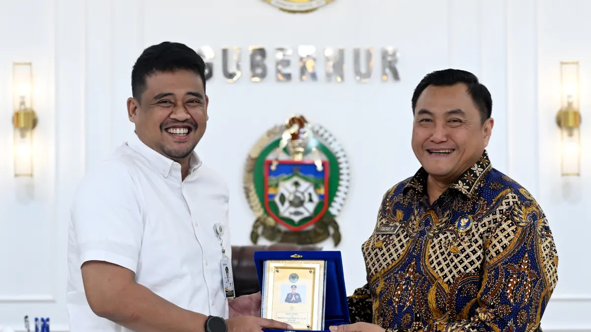  Gubernur Sumatera Utara Muhammad Bobby Afif Nasution menerima kunjungan Kepala BNN Provinsi Sumut Brigjen Pol Tatar Nugroho beserta jajaran di Medan, baru-baru ini. 