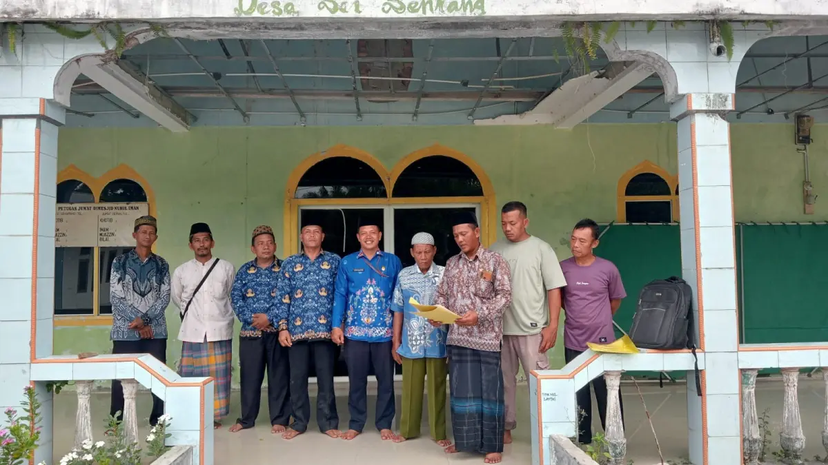 Kemenag Labuhanbatu Utara melalui Kantor Urusan Agama (KUA) Kecamatan Kualuh Hilir melaksanakan penetapan arah kiblat Masjid Nurul Iman.