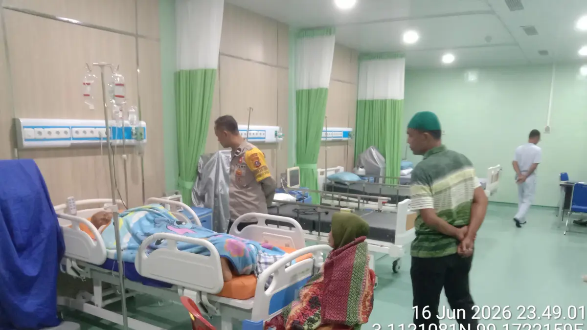  Suratman Damanik menjalani perawatan intensif di RS Laras setelah tersambar petir bersama istrinya saat berteduh dari hujan deras di Kecamatan Bandar Huluan, Kabupaten Simalungun. Dalam peristiwa tersebut, istrinya, Lirahayu Siregar, meninggal dunia, sementara tiga anak mereka selamat. 
