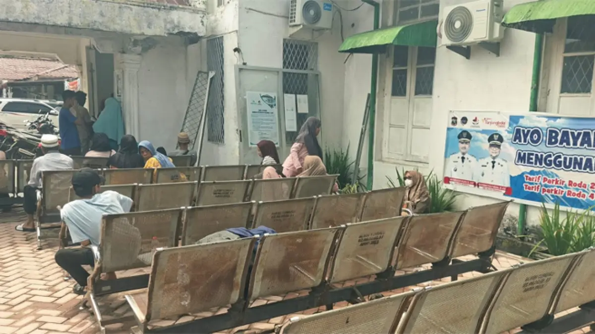 Ruang tunggu pasien di RSUD Dr Tengku Mansyur Tanjungbalai.
