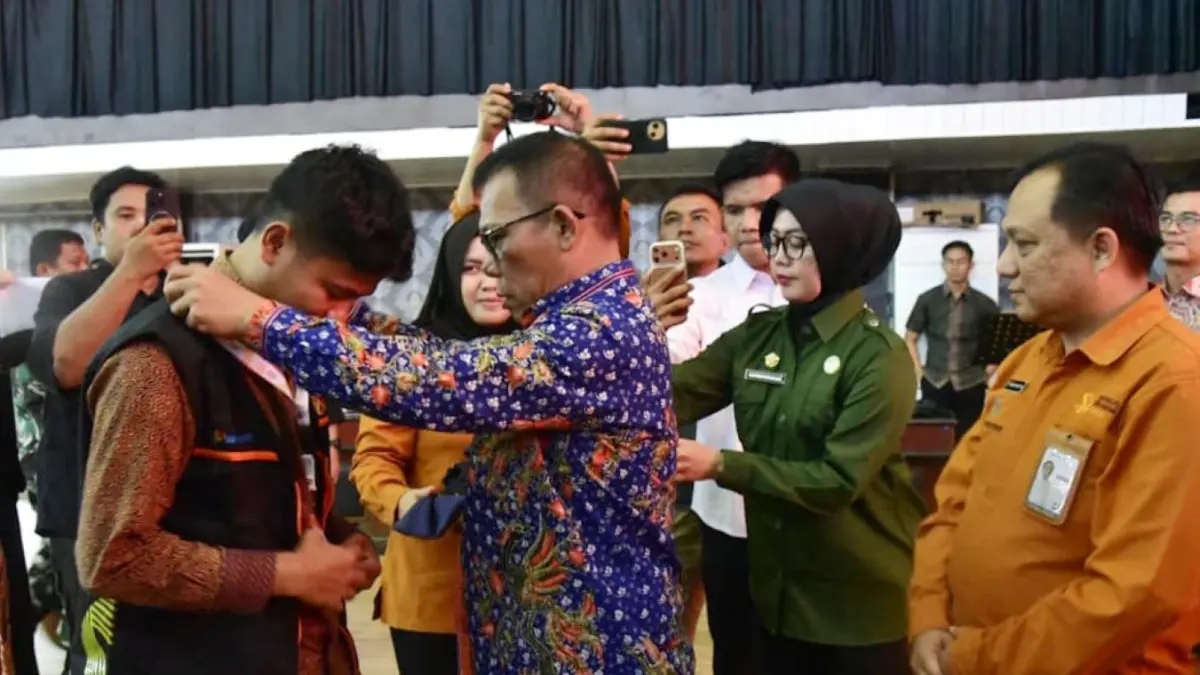 Prosesi pelepasan petugas Sensus Ekonomi 2026 oleh Bupati Tapteng, Jumat (19/6/2026).&nbsp;
