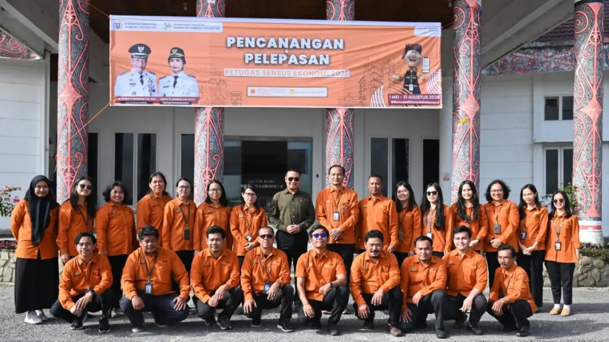 Bupati Humbang Hasundutan, Dr. Oloan Paniaran Nababan, S.H.,M.H secara resmi melepas Petugas Sensus Ekonomi 2026.