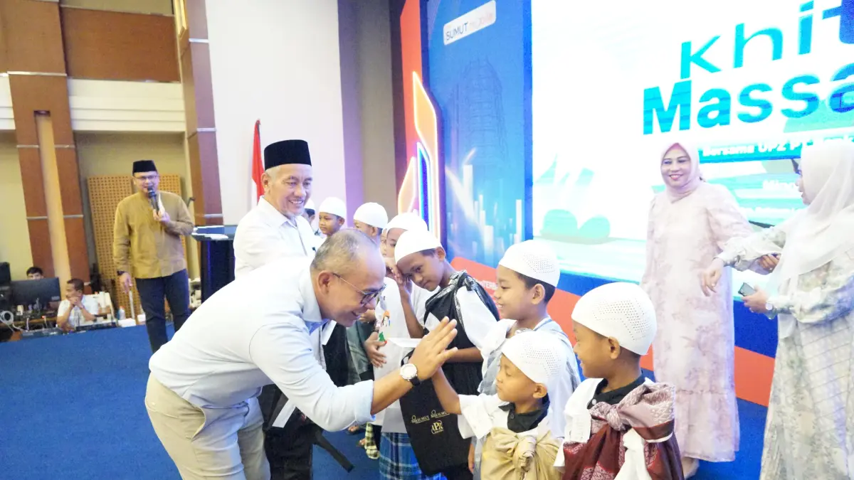  UPZ PT Bank Sumut menggelar aksi sosial berupa khitan massal gratis bagi 100 anak.
 