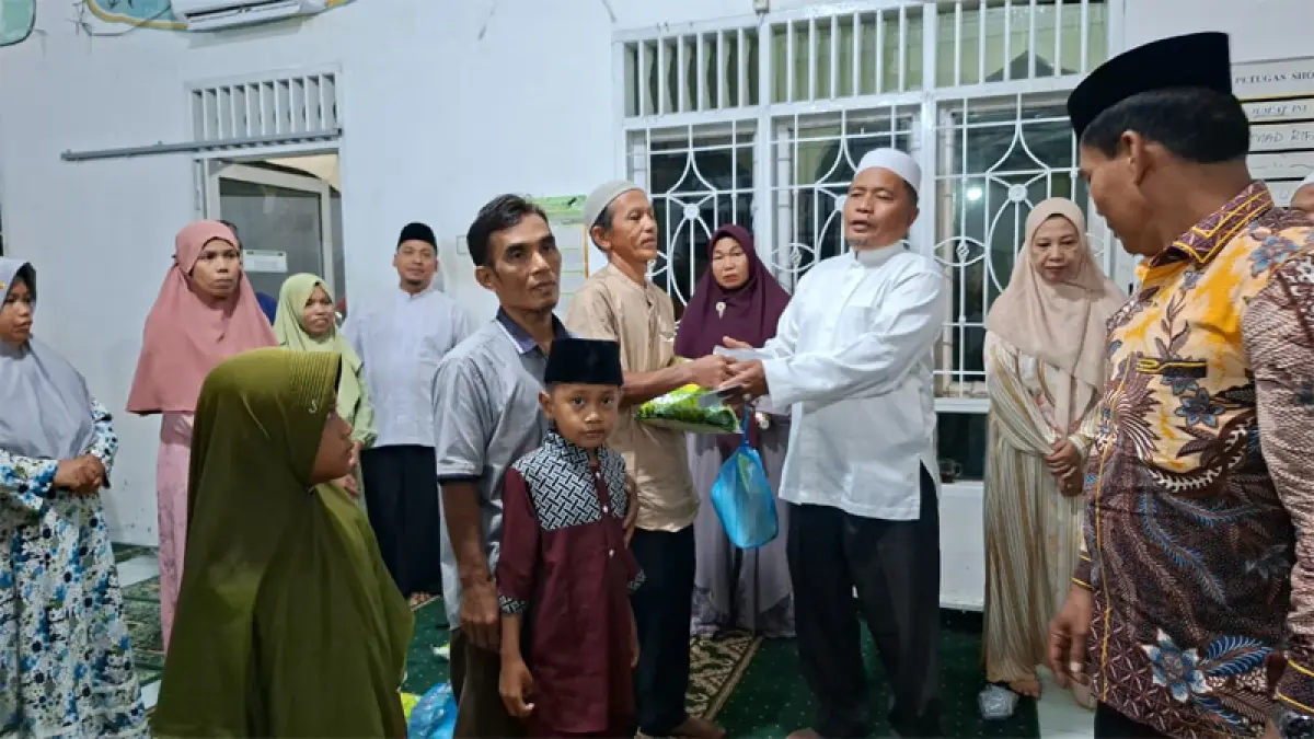 POKJALUH) Agama Islam Kabupaten Labuhanbatu Utara menggelar Safari Subuh perdana yang dipusatkan di Masjid Al Ikhlas, Dusun Bulu Rejo, Desa Aek Tapa.