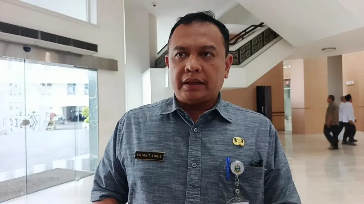 Kepala Bapenda Sumut Sutan Tolang Lubis menyampaikan program Sadar Pajak yang mengedepankan sosialisasi door to door untuk meningkatkan kepatuhan masyarakat membayar Pajak Kendaraan Bermotor (PKB). 