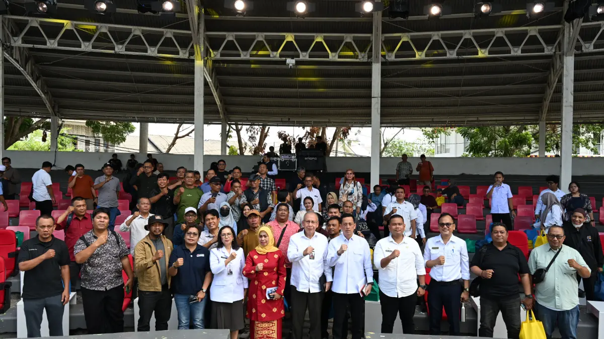 Komisaris Utama PT Pembangunan Prasarana Sumatera Utara (PPSU) Effendi Pohan menyampaikan paparan saat temu pers penyelenggaraan Pekan Raya Sumatera Utara (PRSU) ke-50 Tahun 2026 di Kompleks PRSU, Jalan Gatot Subroto, Medan, Rabu (1/7/2026). 