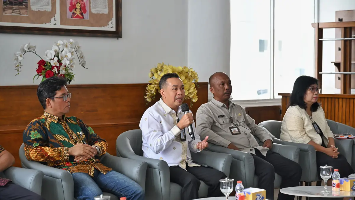 Temu pers Dinas Kebudayaan, Pariwisata dan Ekonomi Kreatif Sumut bersama Badan Pengelola Toba Caldera UNESCO Global Geopark di Lobby Dekranasda Kantor Gubernur Sumut, Medan, Selasa (23/6/2026).