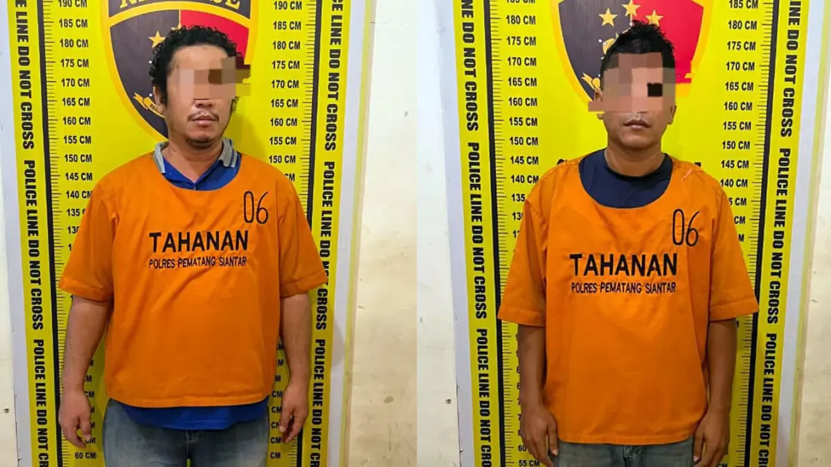 Dua tersangka penadah emas batangan curian beserta barang bukti diamankan Satreskrim Polres Pematangsiantar usai ditangkap di Kabupaten Mandailing Natal.