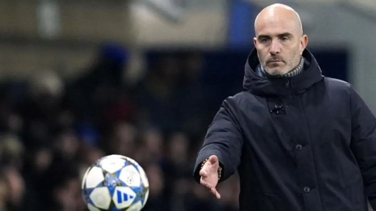 Enzo Maresca resmi diperkenalkan sebagai manajer baru Manchester City. Pelatih asal Italia itu berjanji akan bertahan lama di Etihad Stadium.