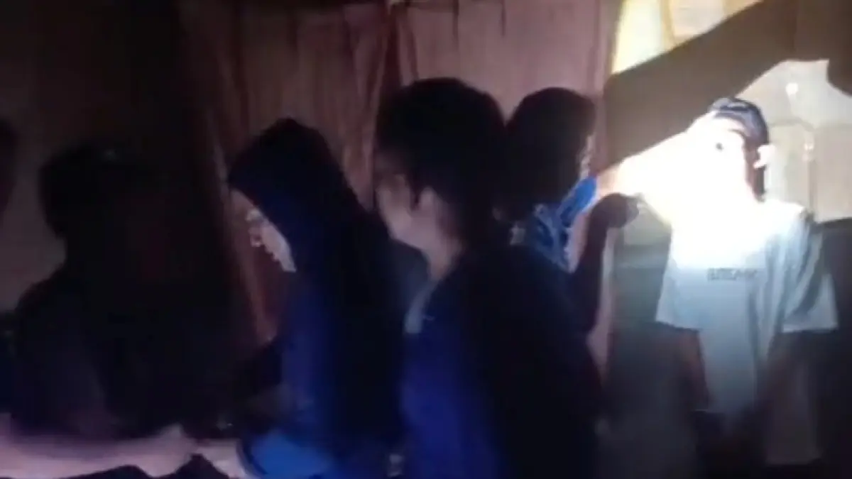 Penangkapan dua tersangka pengedar narkoba di Medan Marelan.
