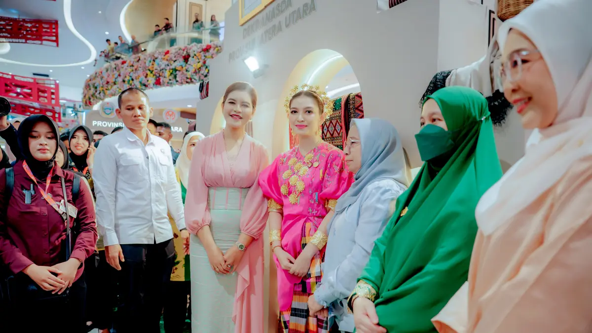 Ketua Dekranasda Sumatera Utara Kahiyang Ayu menghadiri peringatan HUT ke-46 Dekranas di Trans Studio Mall Makassar, Sulawesi Selatan. 
