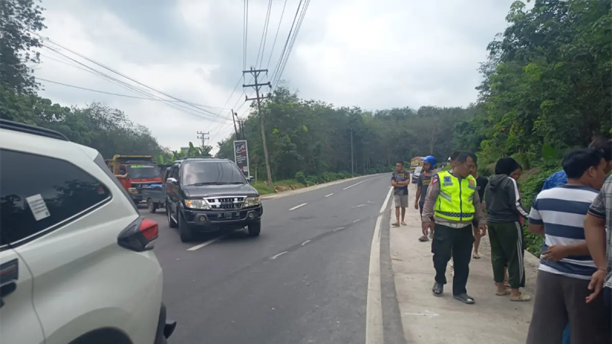 Lokasi kejadian kecelakaan yang menewaskan pasutri di Asahan.