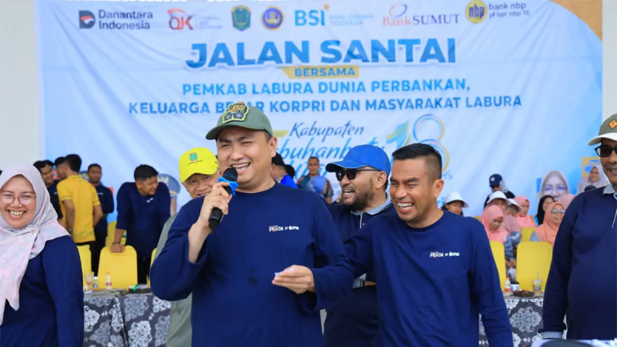 Bupati Labuhanbatu Utara Dr. H. Hendri Yanto Sitorus dan Wakil Bupati Labuhanbatu Utara Dr. H. Samsul Tanjung,