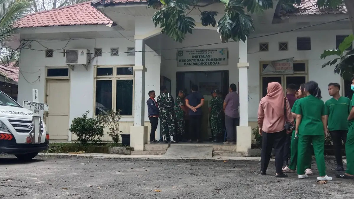 Ruang forensik RSUD dr. Djasamen Saragih.