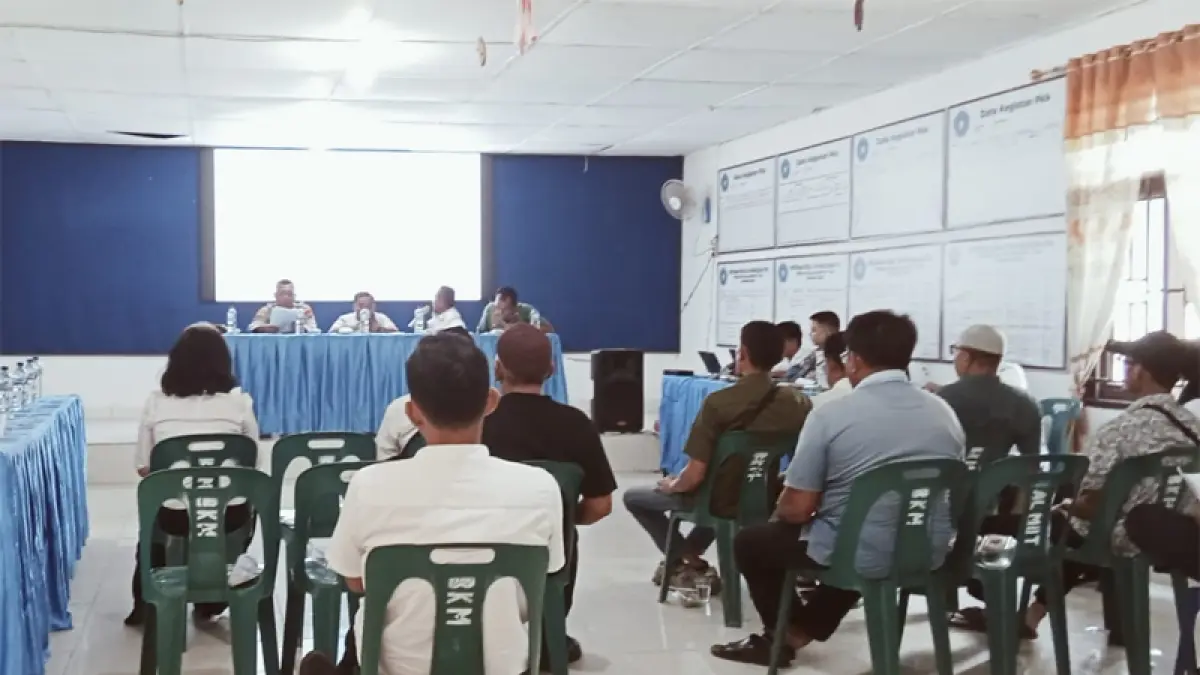 Proses penilaian terhadap bakal calon Kepala Desa Pulau Rakyat Tua, Kecamatan Pulau Rakyat.
