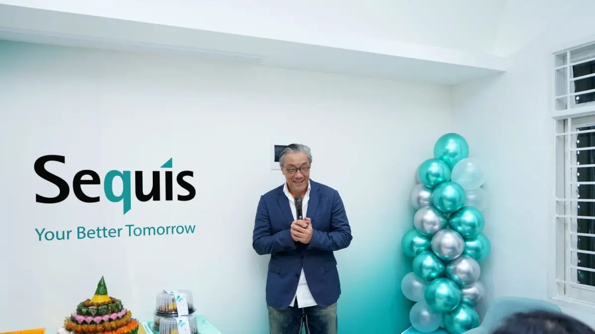 President Director & CEO Sequis Life Ted Margono menyampaikan sambutan pada acara peresmian kantor pemasaran Sequis Life di Medan, Sumatera Utara, Senin (27/7).