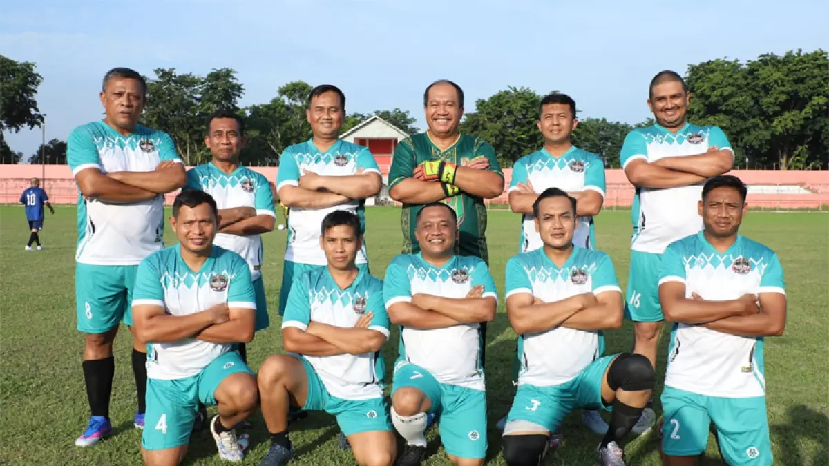 Bupati Asahan Taufik Zainal Abidin bersama peserta Turnamen Sepak Bola Kemerdekaan ke-81 Tahun 2026.