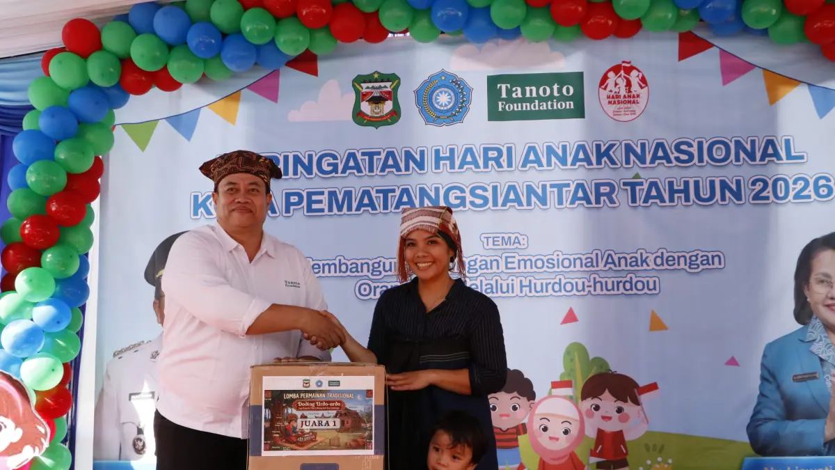Juara 1 Lomba Doding Urdo-urdo pada puncak Hari Anak Nasional ke-42 di Lapangan Adam Malik, Senin (27/7/2026).&nbsp;