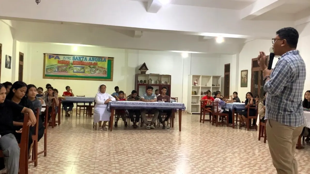 Asosiasi Alumni Penerima Beasiswa Tanoto Foundation Medan menggelar kegiatan literasi dan kreativitas di Panti Asuhan St. Angela dalam rangka Hari Anak Nasional ke-42. Anak-anak diajak membaca, bermain, dan berkarya tanpa gawai.