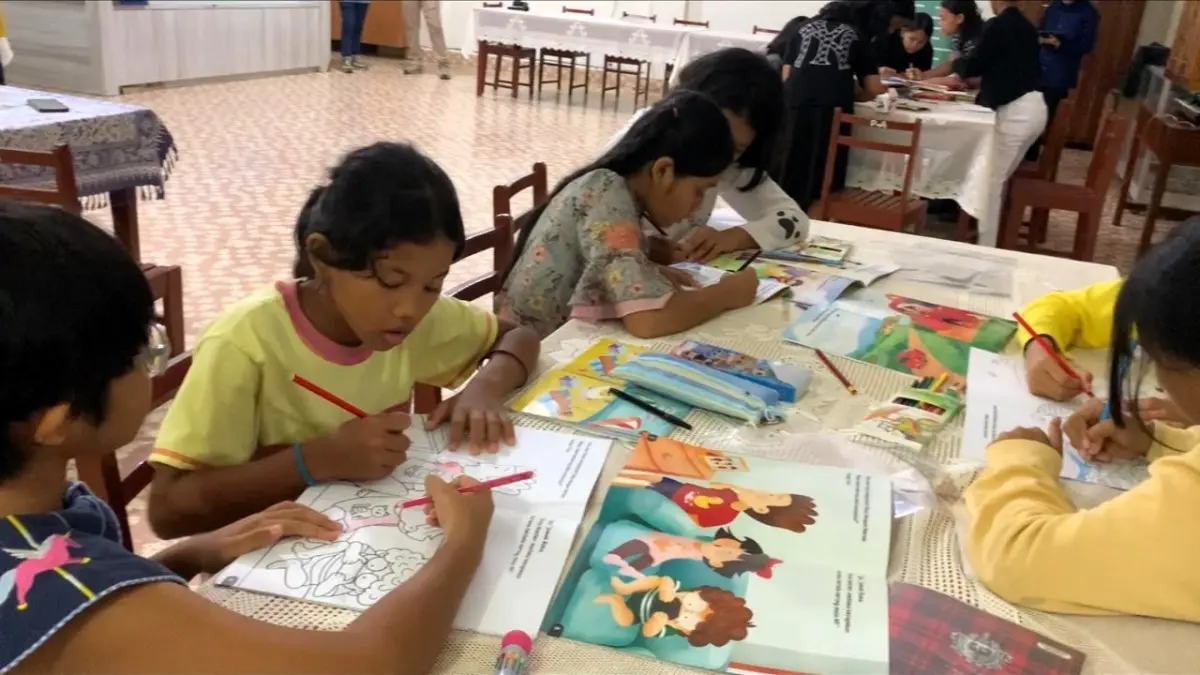 Asosiasi Alumni Penerima Beasiswa Tanoto Foundation Medan menggelar kegiatan literasi dan kreativitas di Panti Asuhan St. Angela dalam rangka Hari Anak Nasional ke-42. Anak-anak diajak membaca, bermain, dan berkarya tanpa gawai.