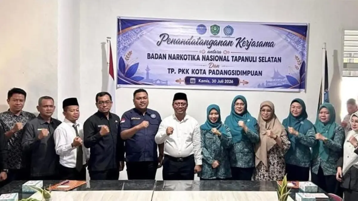 BNN Tapsel dan TP PKK Padangsidimpuan teken MoU perkuat program P4GN di ruang rapat kantor TP PKK Kota Padangsidimpuan.