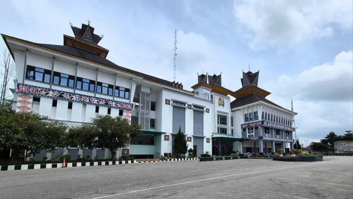 Pemerintah Kabupaten Karo mengeluarkan klarifikasi terkait polemik pendataan ASN yang bergereja di GBKP dan mengajak masyarakat mengedepankan etika digital serta menjaga persatuan.