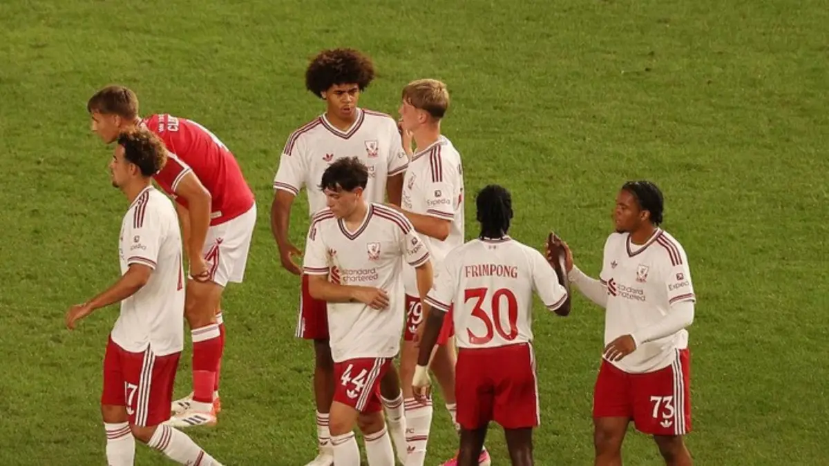 Rio Ngumoha menjadi penentu kemenangan Liverpool setelah mencetak gol tunggal saat The Reds mengalahkan Wrexham FC 1-0 dalam laga uji coba pramusim di Yankee Stadium, New York.
