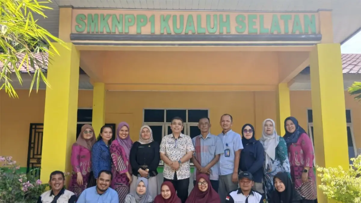 Thamrin Dedy Sunarto, melaksanakan kunjungan kerja ke SMKN Pertanian Pembangunan (PP) 1 Kualuh Selatan.
