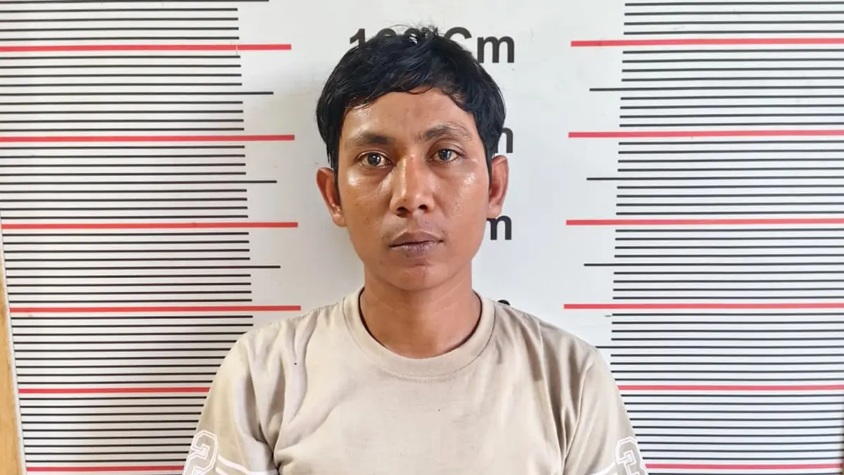 Ahmadi Pranata Saragi alias Madi (29) diamankan Polsek Gunung Malela setelah diduga membobol rumah warga di Nagori Pamatang Simalungun dan membawa kabur tiga telepon seluler serta dua tabung gas LPG 3 kilogram.