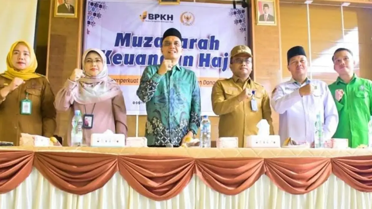 Wali Kota Padangsidimpuan H. Letnan Dalimunthe, bersama Kakan Kemenag, H.Erwin Kelana Nasution, sambut kunjungan reses Anggota DPR RI Marwan Dasopang.