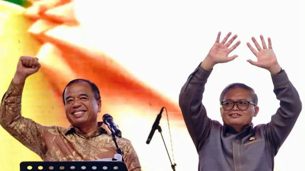 Bupati Karo Brigjen Pol. (Purn.) Dr. dr. Antonius Ginting, Sp.OG., M.Kes. menutup Festival Bunga dan Buah Kabupaten Karo 2026 di Berastagi. Pemkab Karo menargetkan FBB 2027 naik kelas menjadi ajang bertaraf internasional guna memperkuat pariwisata dan perekonomian daerah.