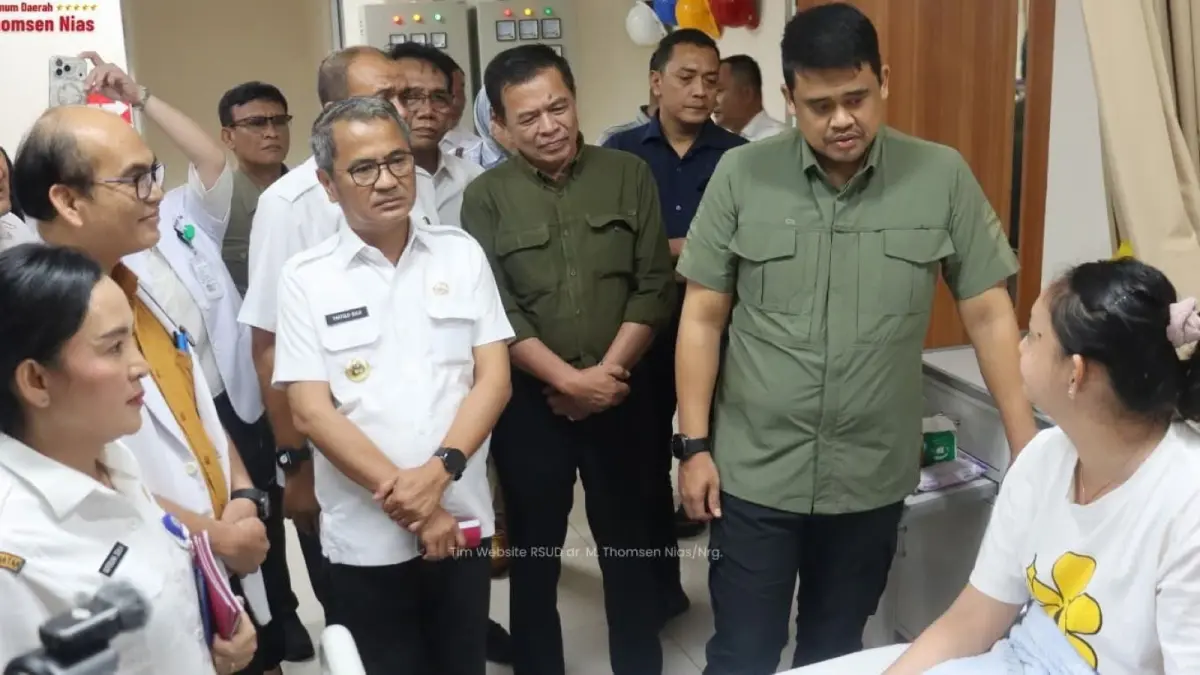 Gubsu Bobby Nasution didampingi Bupati Nias Ya