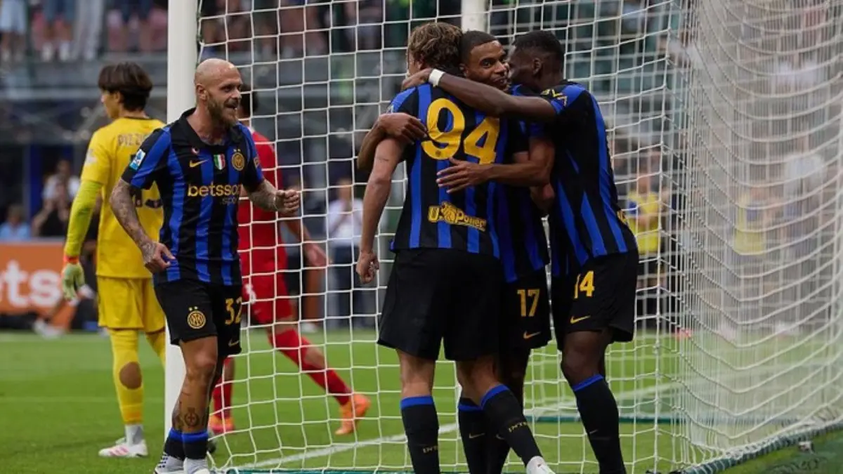 Inter Milan mengawali Liga Italia 2026/2027 dengan kemenangan telak 4-1 atas Monza di Giuseppe Meazza. 