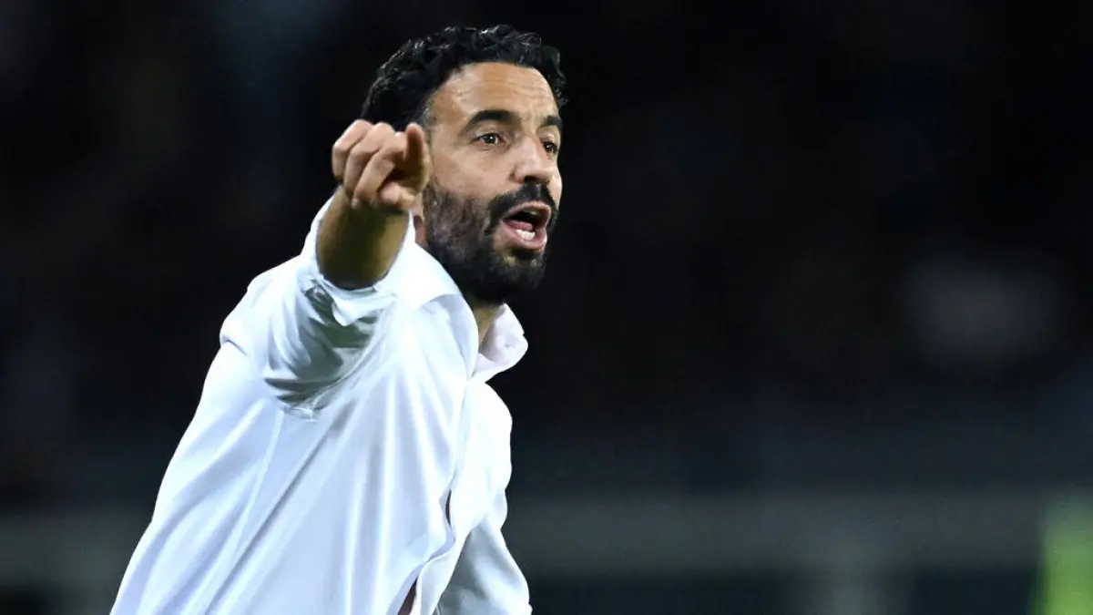Ruben Amorim saat mendampingi AC Milan dalam pertandingan. Pelatih asal Portugal itu mengawali kiprahnya bersama Rossoneri dengan dua kemenangan beruntun di Liga Italia. 