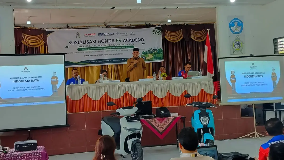 Zendro dalam program Honda EV Academy - Green Mobility Education for Vocational School 2026 di SMKN 2 Padangsidimpuan, Senin (31/8/2026). (Ist)
