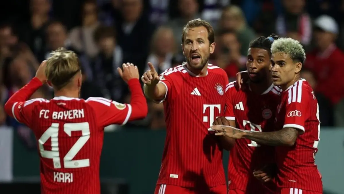 Harry Kane merayakan gol Bayern Munich saat menghadapi VfL Osnabruck pada DFB Pokal 2026/2027.