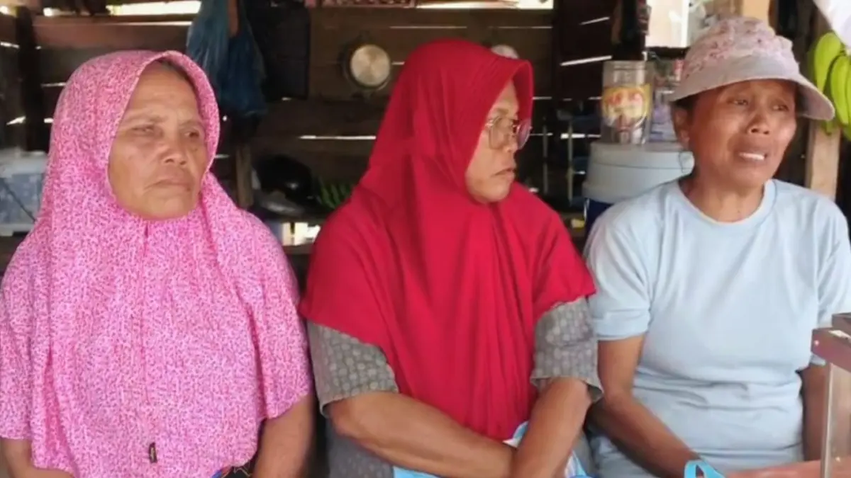 Warga korban bencana di Tapteng masih bertahan di hunian sementara dan dihantui ancaman banjir saat hujan turun.